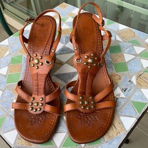 Leather wedge sandals